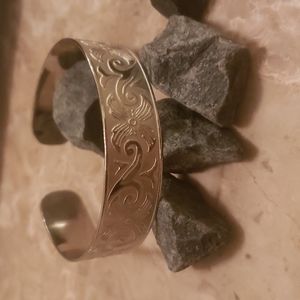 Handmade itemShips from a small business in TexasMaterials: Copper, Gold, Silv